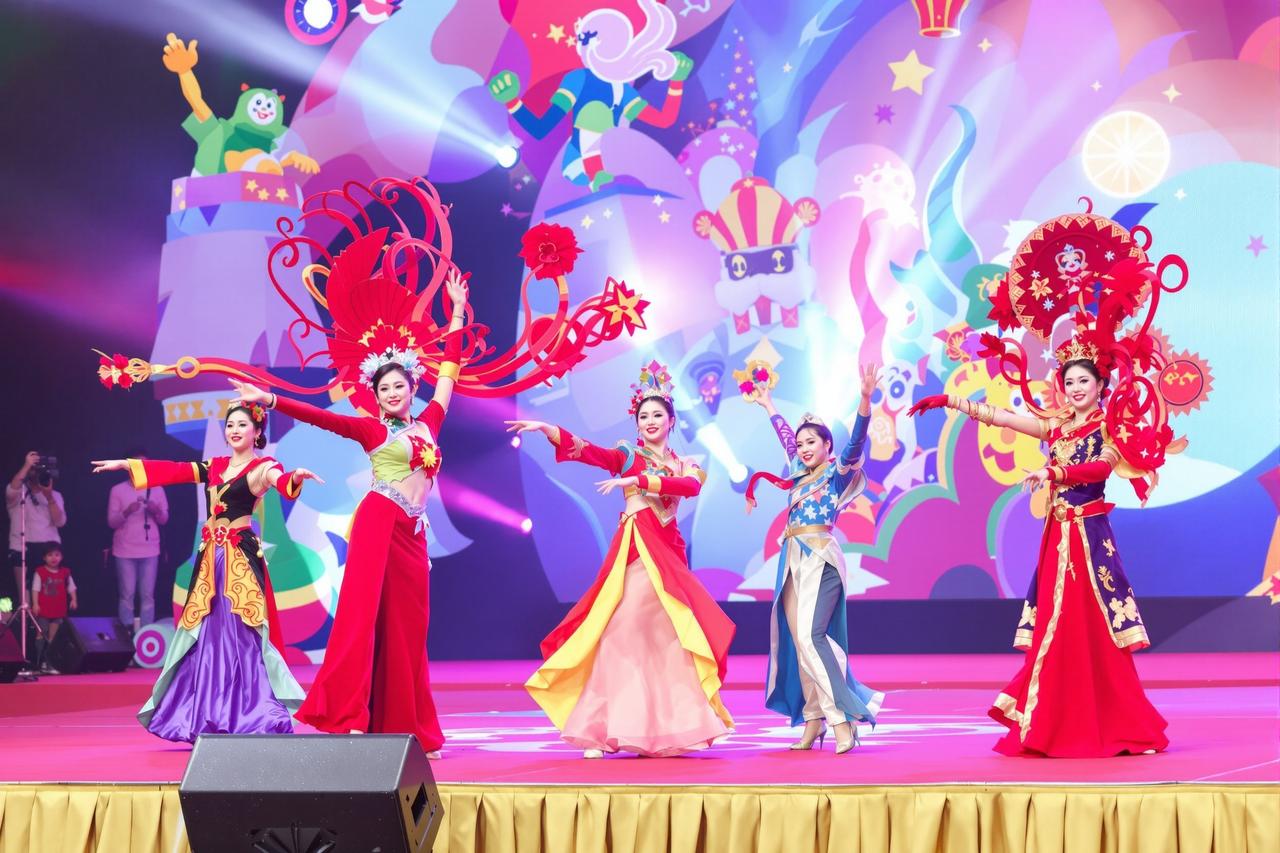 免费观看av2026年度影迷嘉年华